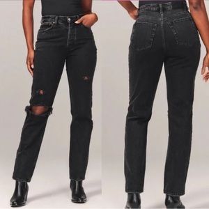 Abercrombie Curve Love The Dad High Rise Black Distressed Jeans w/Button Fly 32s